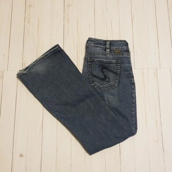 Silver Suki Jeans - Picture 2 of 7